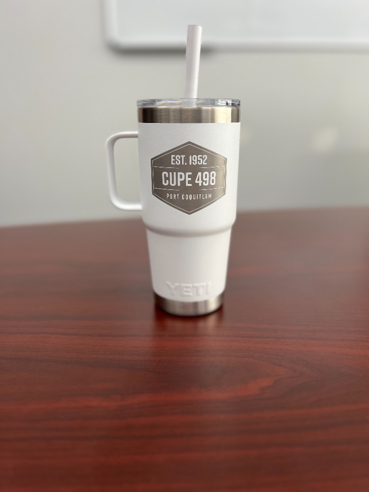 CUPE 498 Yeti 27oz Travel mug with straw - white